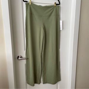 NWT Athleta Elation Wide Leg Pant